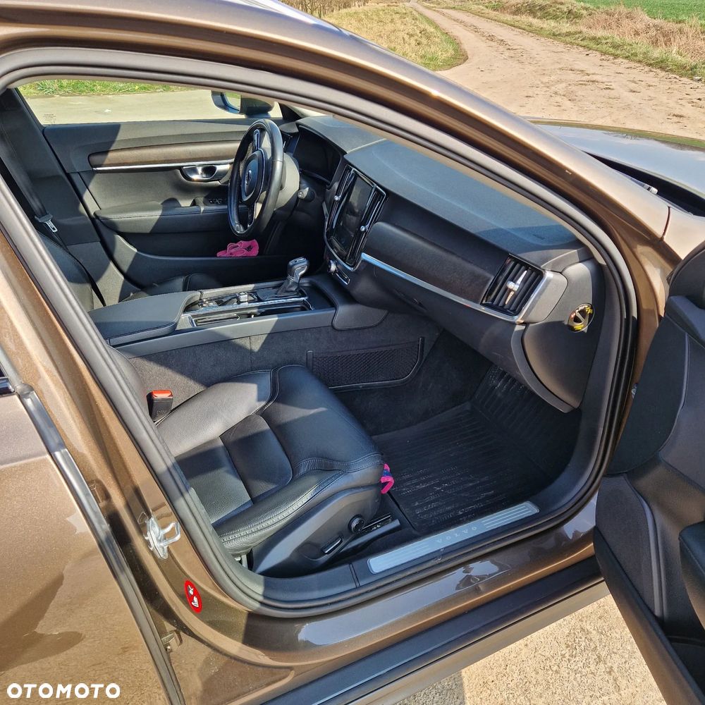 Volvo V90 D5 AWD Momentum - 7