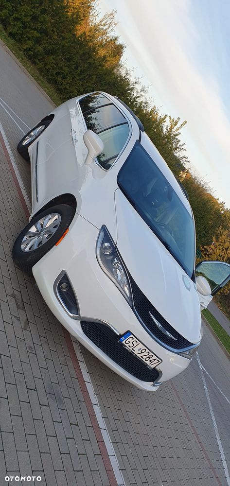 Chrysler Pacifica - 4