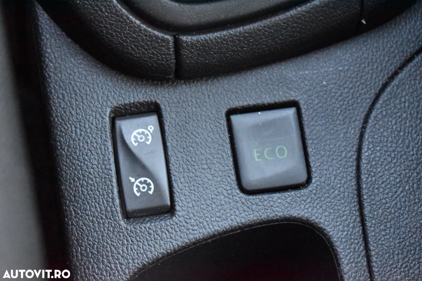 Renault Clio - 11