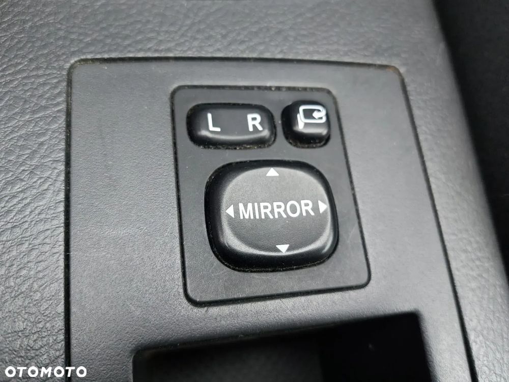 Toyota RAV4 2.0 VVT-i Premium - 22