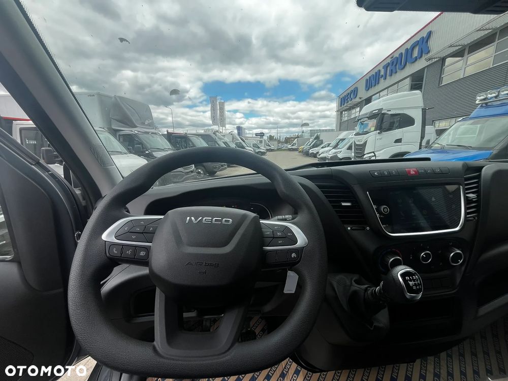 Iveco DOSTĘPNY OD RĘKI - HAK w CENIE - Daily 35S18H - 24