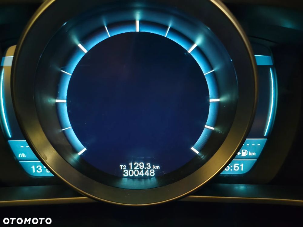 Volvo V40 - 18