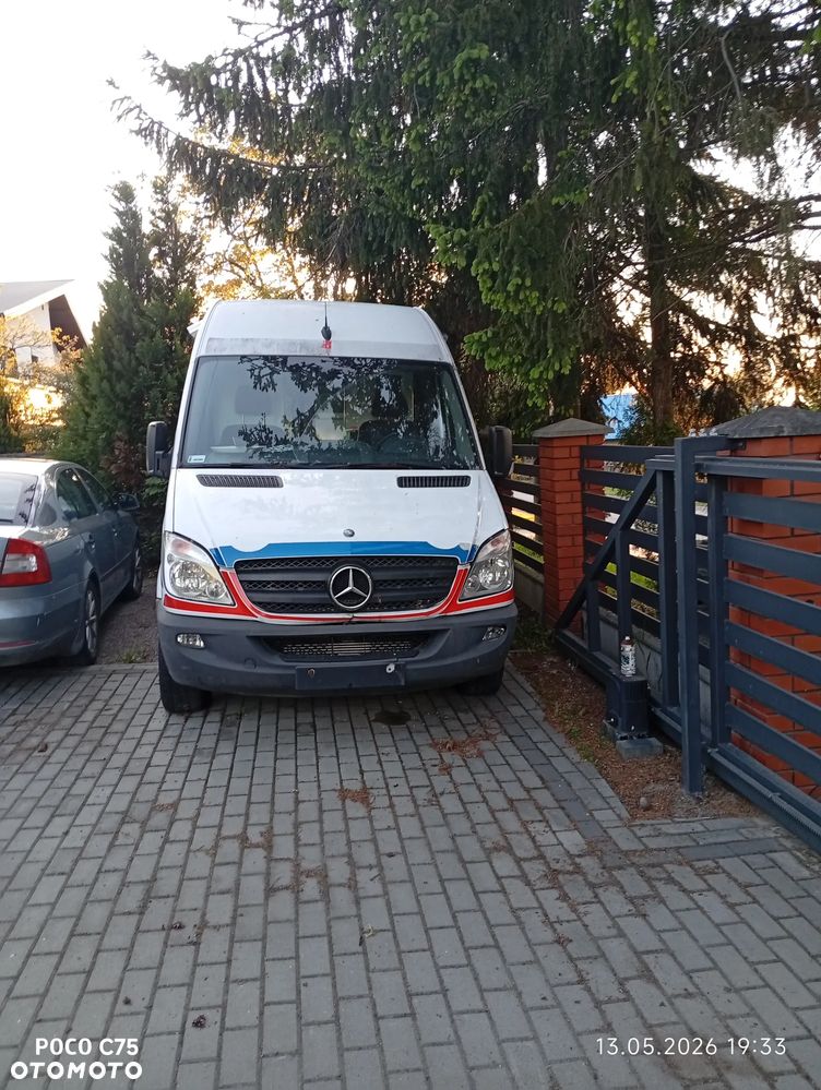Mercedes-Benz Sprinter - 2