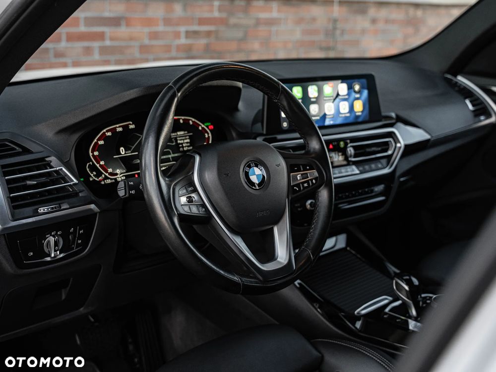 BMW X3 xDrive20i mHEV - 15