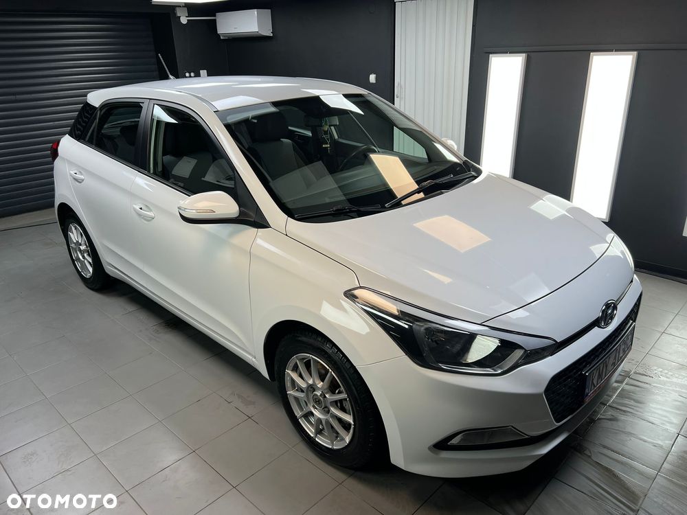 Hyundai i20 1.1 CRDi Comfort - 6
