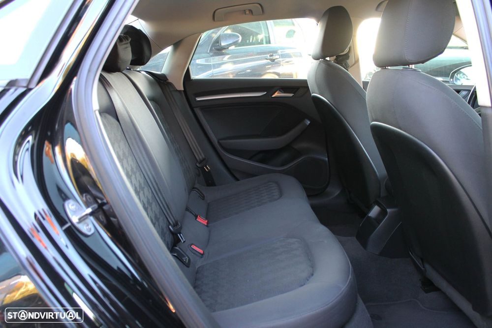 Audi A3 Limousine 1.6 TDI Sport - 44