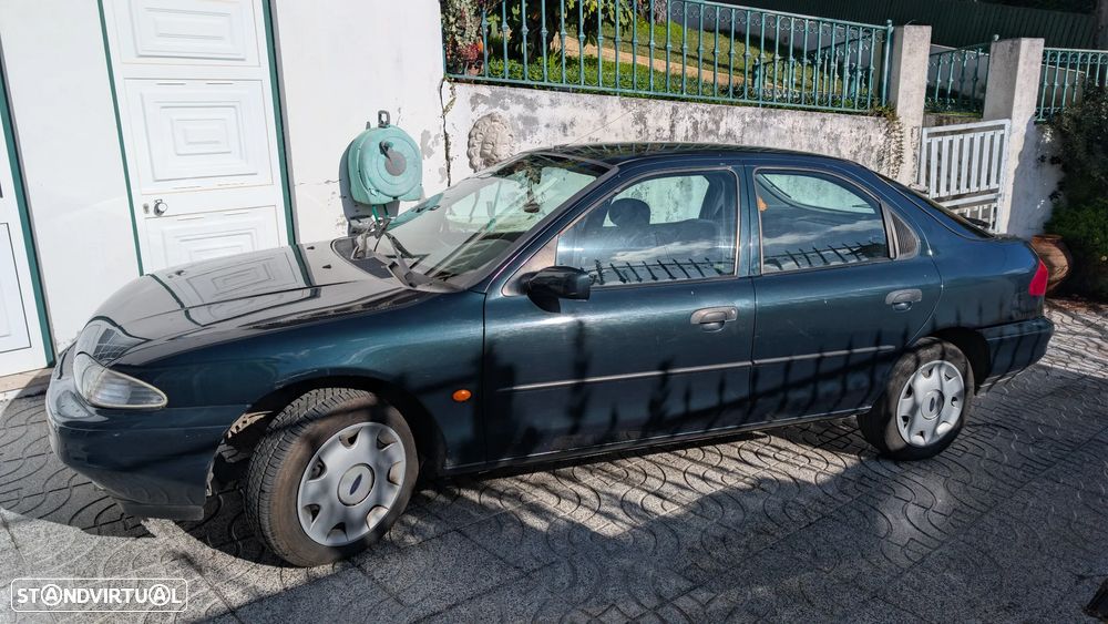 Ford Mondeo 1.6i 16V Ghia - 2