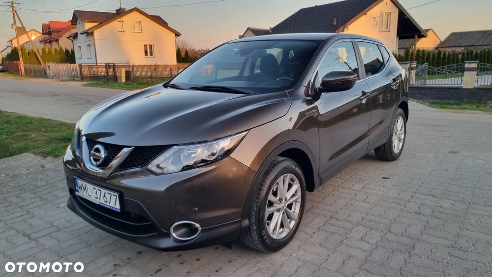 Nissan Qashqai 1.2 DIG-T N-Vision - 25