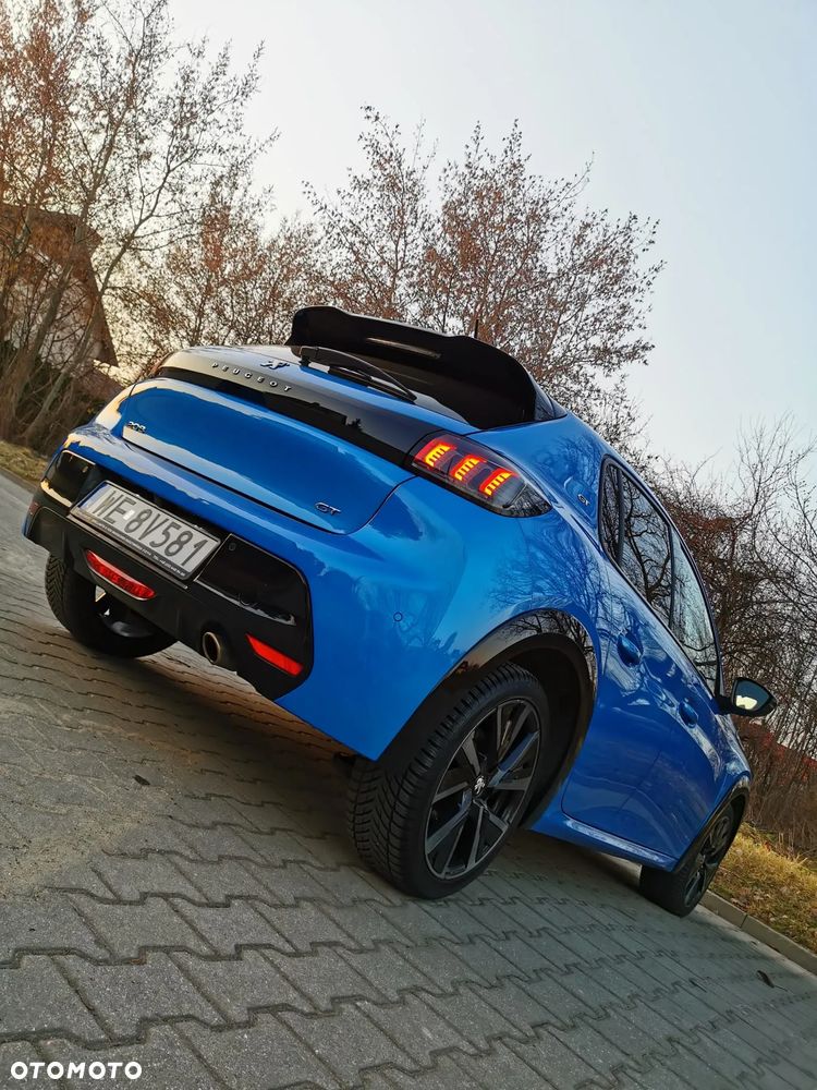 Peugeot 208 - 15