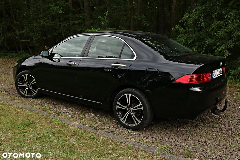 Honda Accord 2.0 i Sport - 28