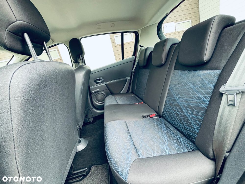 Renault Clio 1.2 16V Authentique - 13