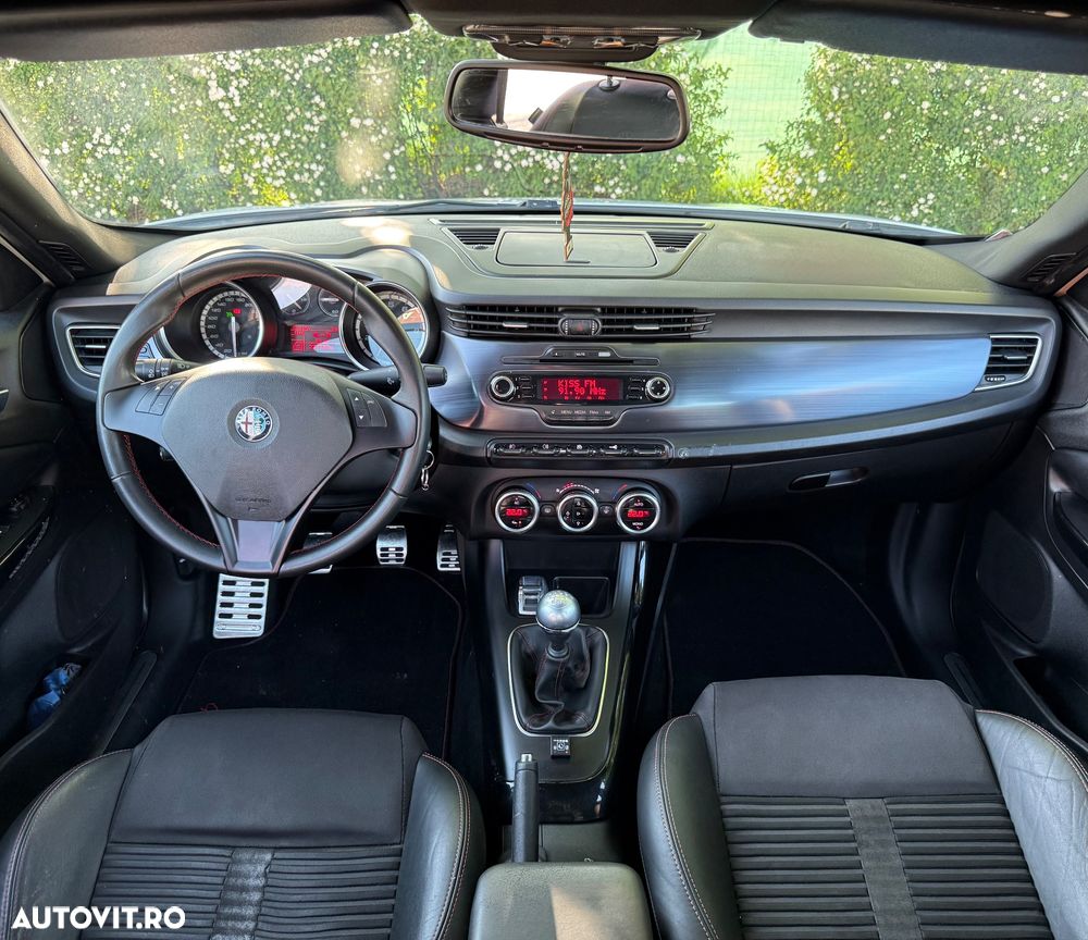 Alfa Romeo Giulietta 1.4 M-Air Distinctive - 6