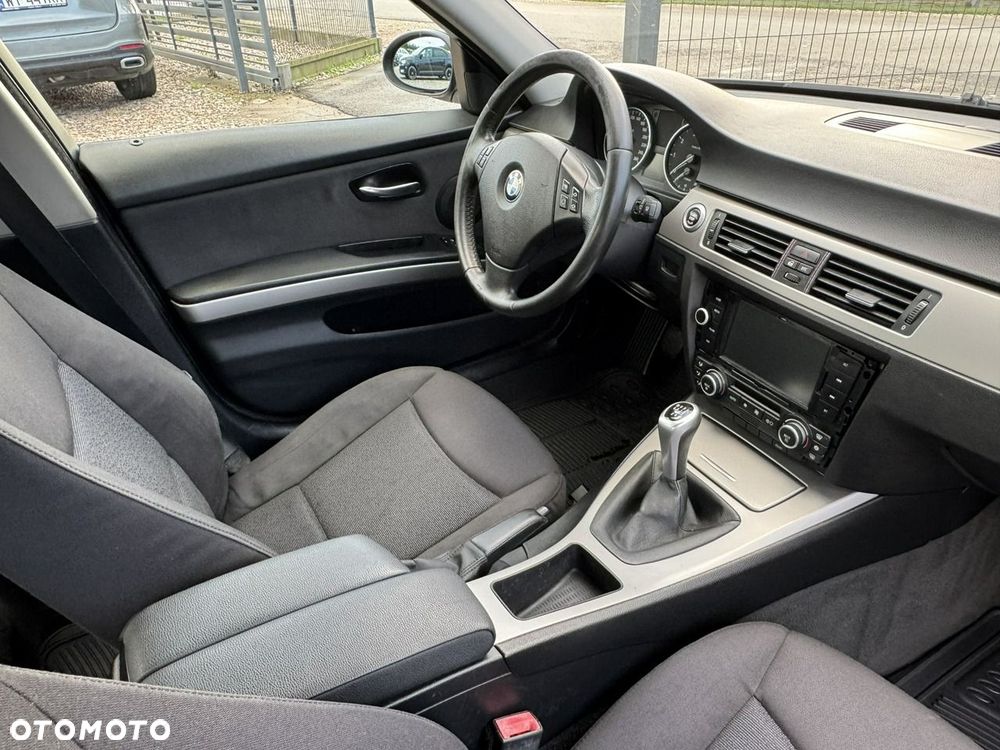 BMW Seria 3 - 10