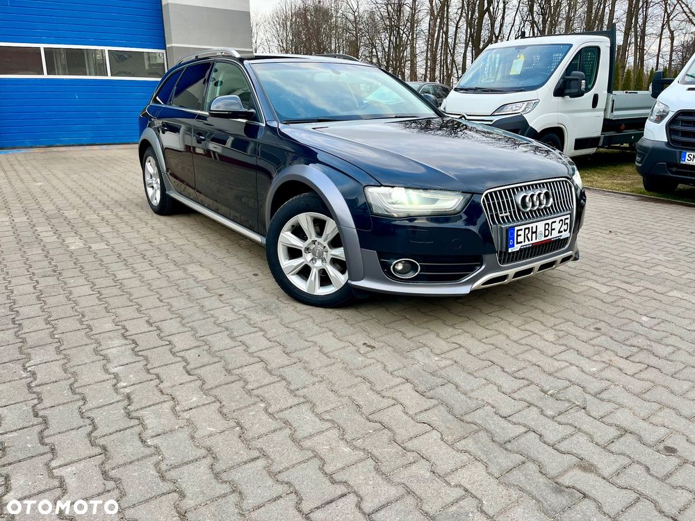 Audi A4 Allroad - 12