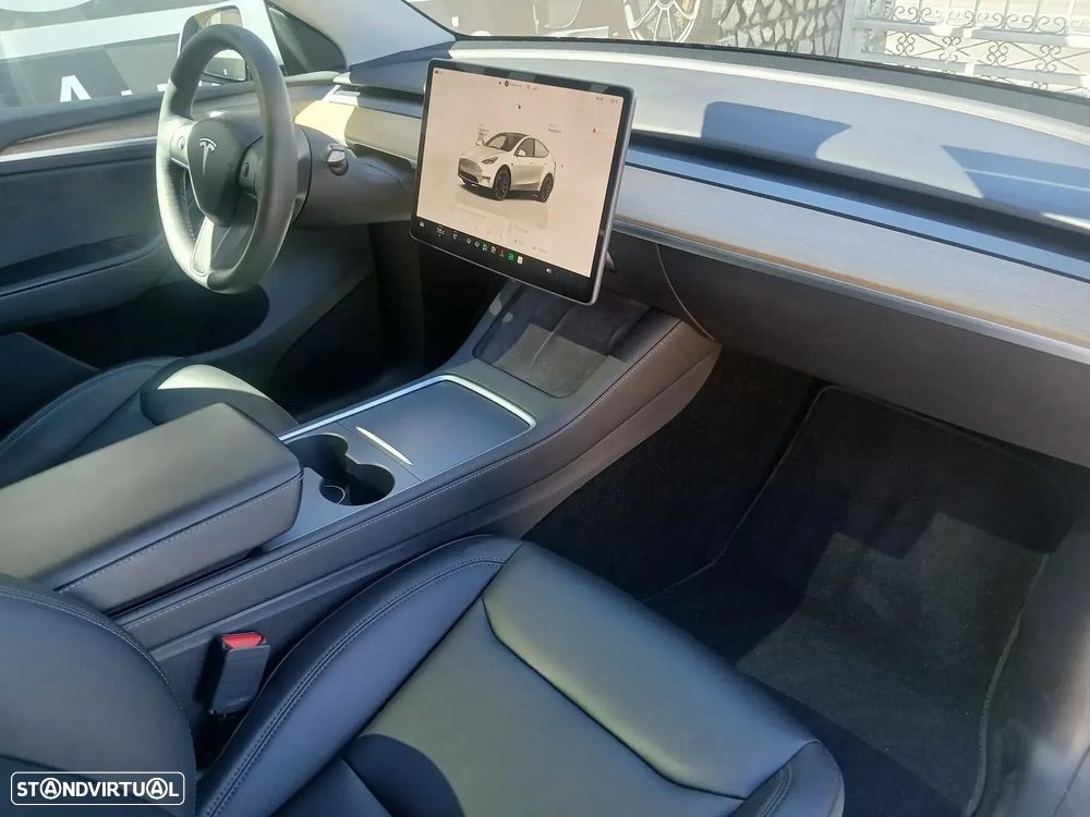 Tesla Model Y Performance Dual Motor AWD — fotografia 20