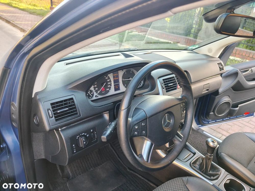 Mercedes-Benz Klasa B 180 CDI - 21