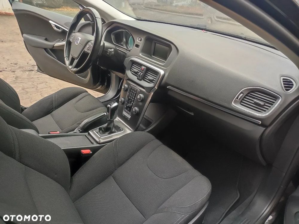 Volvo V40 D2 Kinetic - 7