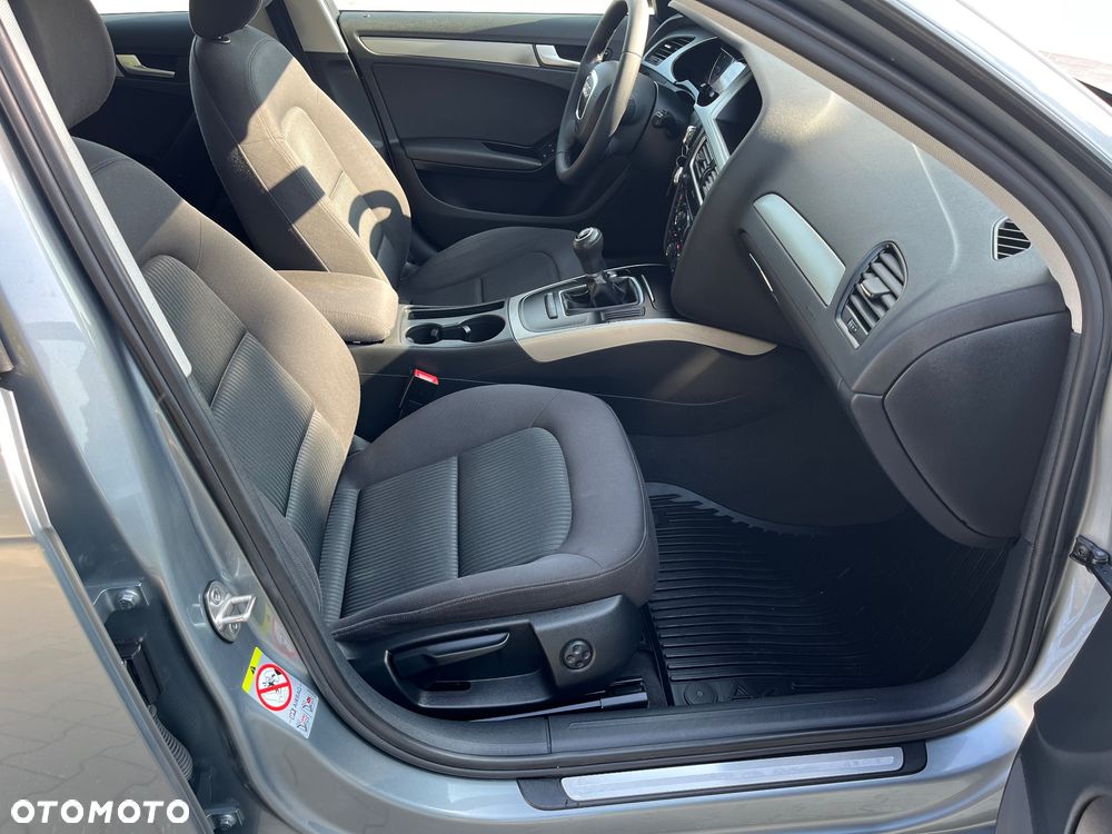 Audi A4 Avant 2.0 TDI - 9