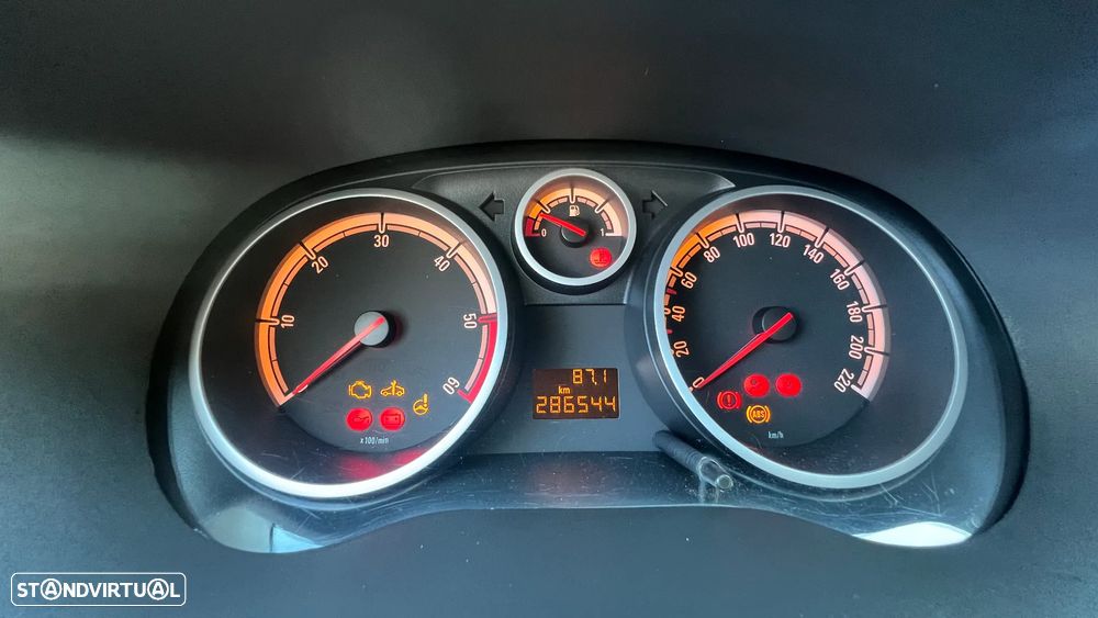 Opel Corsa 1.3 CDTi Enjoy EcoFLEX - 13