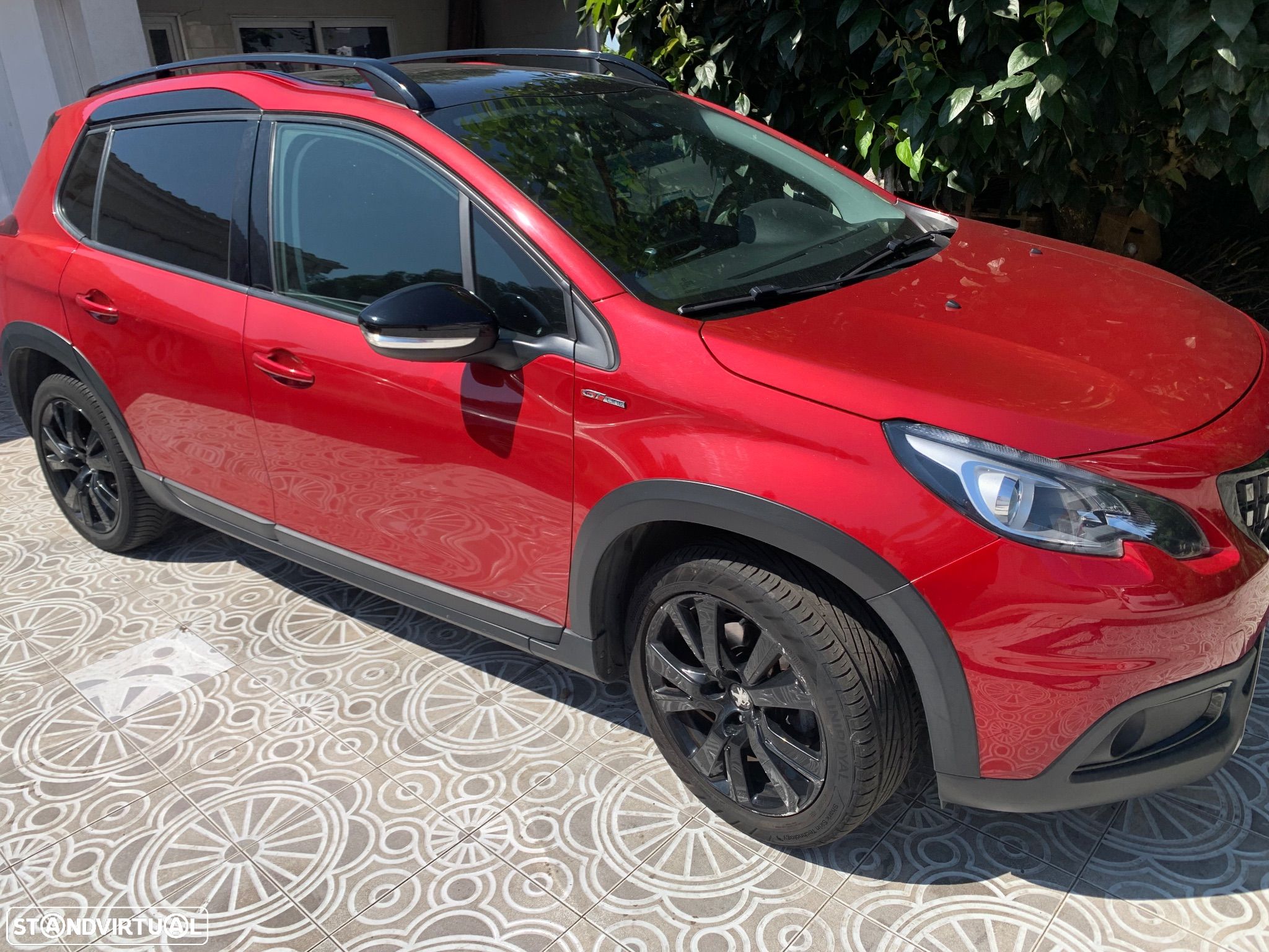 Peugeot 2008 1.2 PureTech GT Line - 1