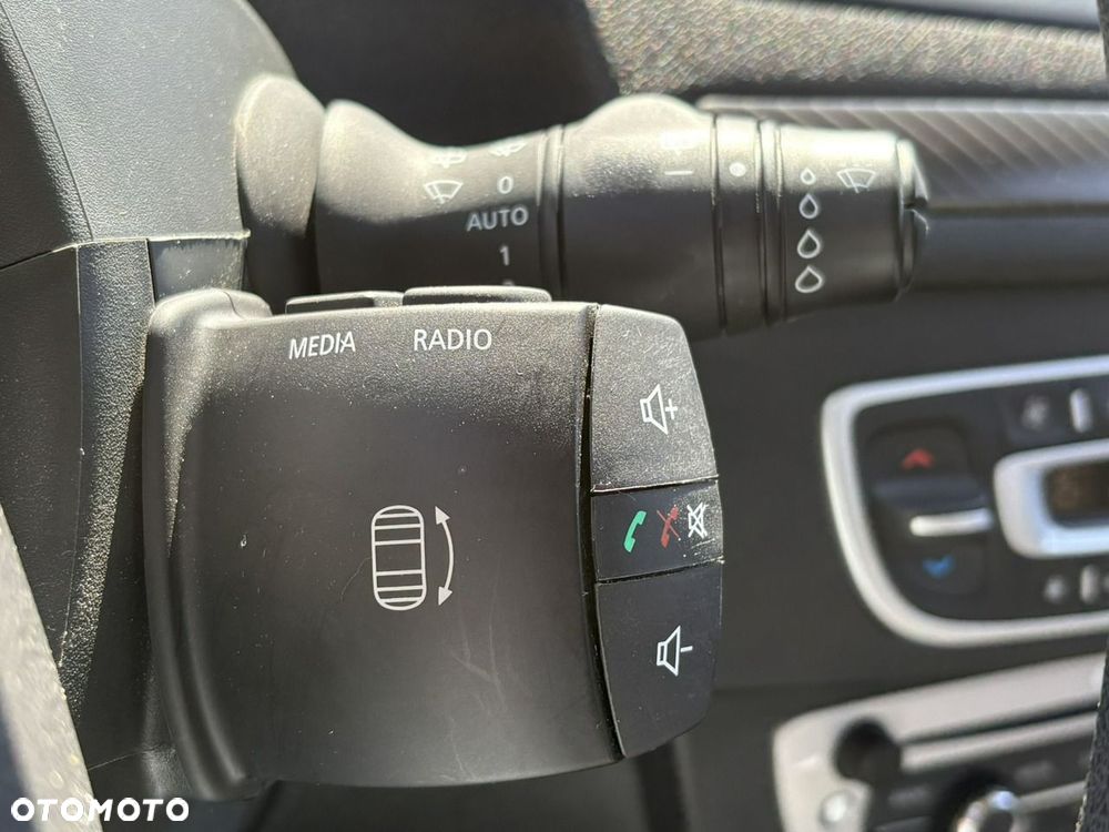 Renault Megane 1.2 16V TCe Energy Life EU6 - 28