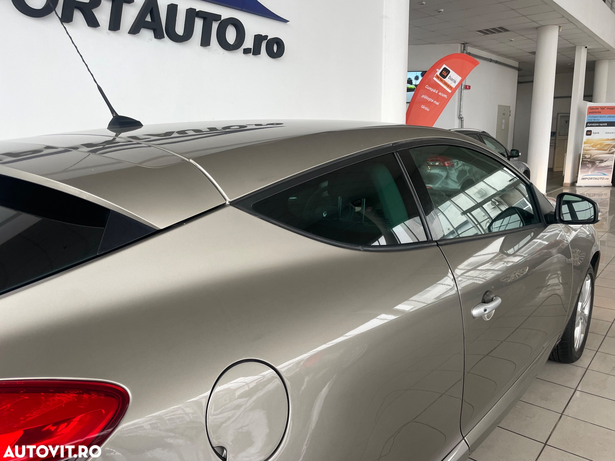 Renault Megane III Coupe 1.5 dCi Color Edition - 19