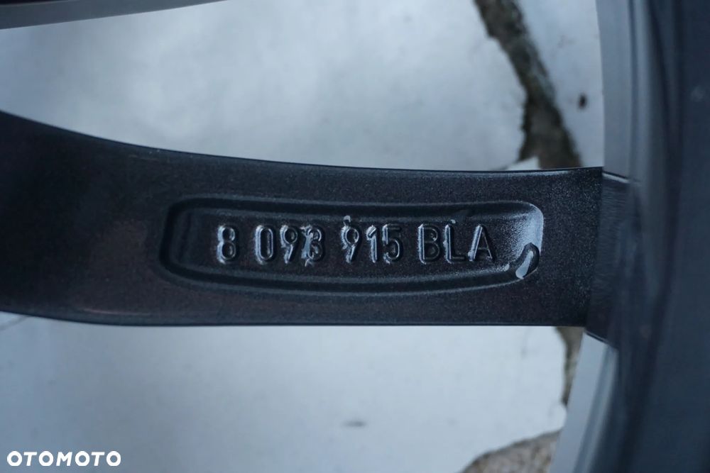 BMW 5x112 18 8J et30 8093915 - 5