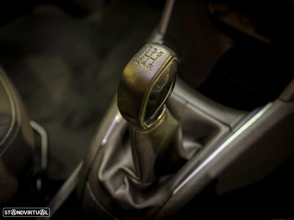 Peugeot 208 1.6 e-HDi SE Style - 22