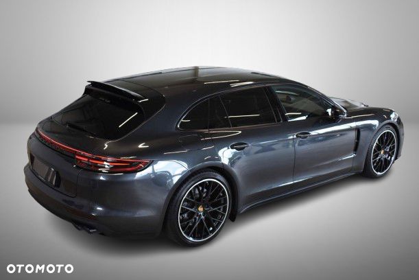 Porsche Panamera 4 10 Years Edition - 3