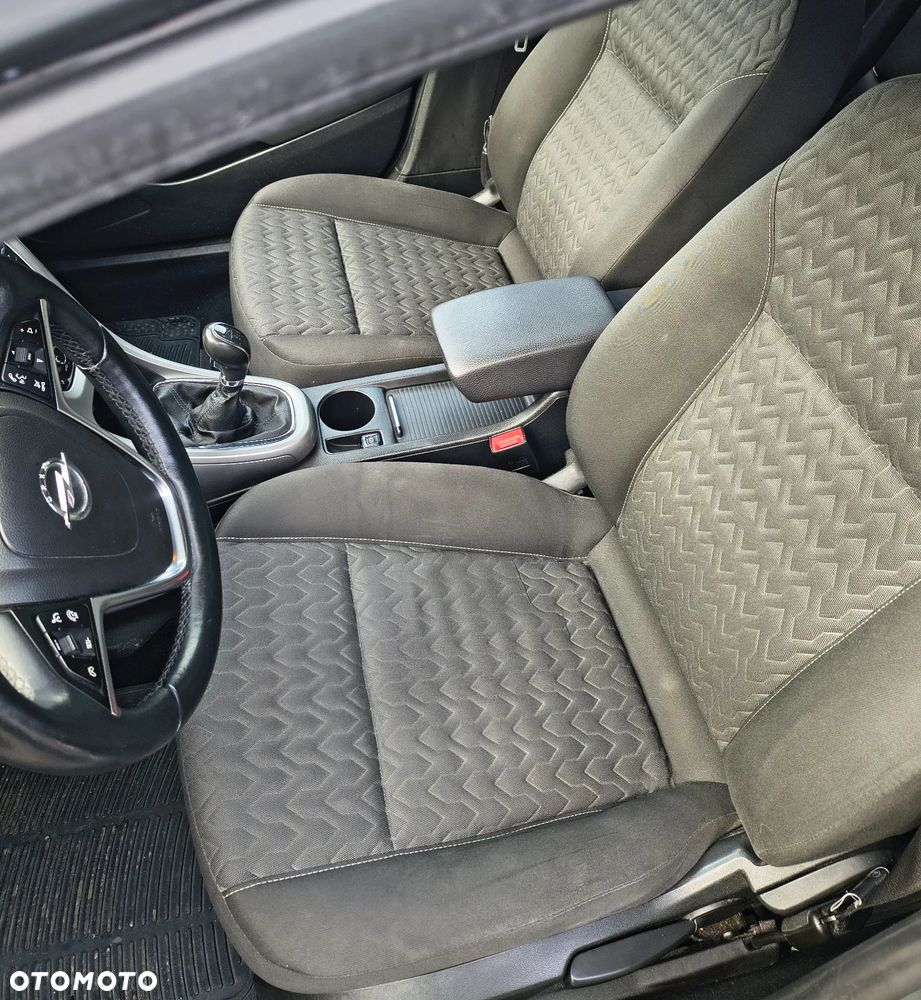 Opel Astra 1.4 T Enjoy - 7