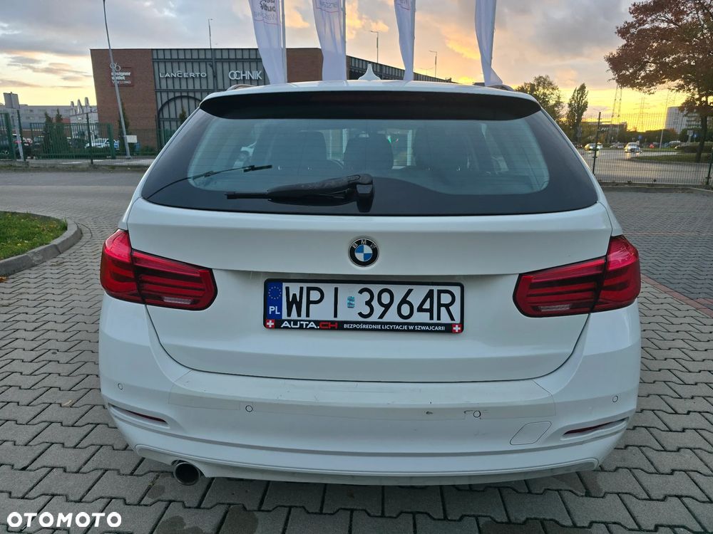 BMW Seria 3 - 23