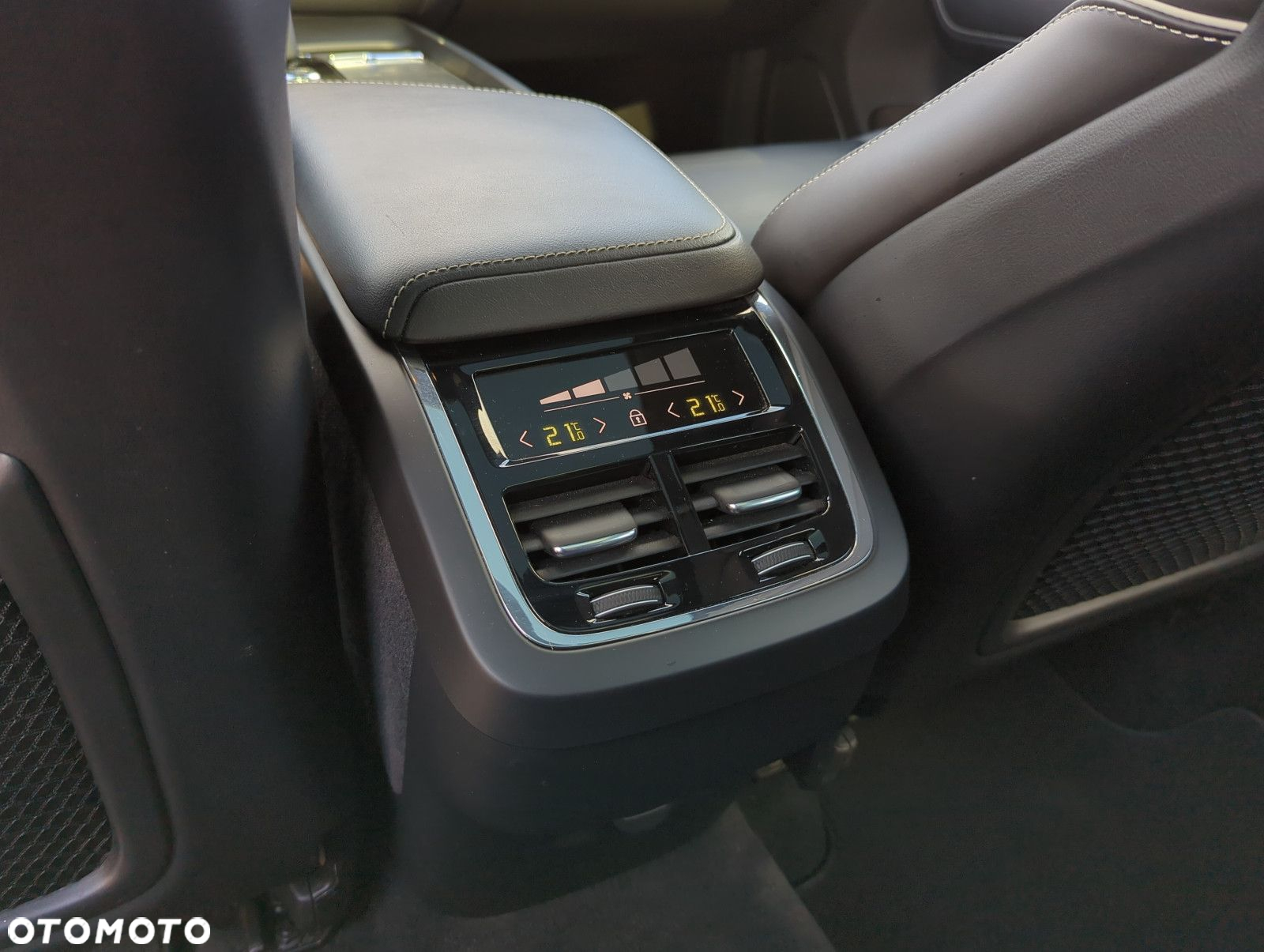 Volvo XC 60 - 19