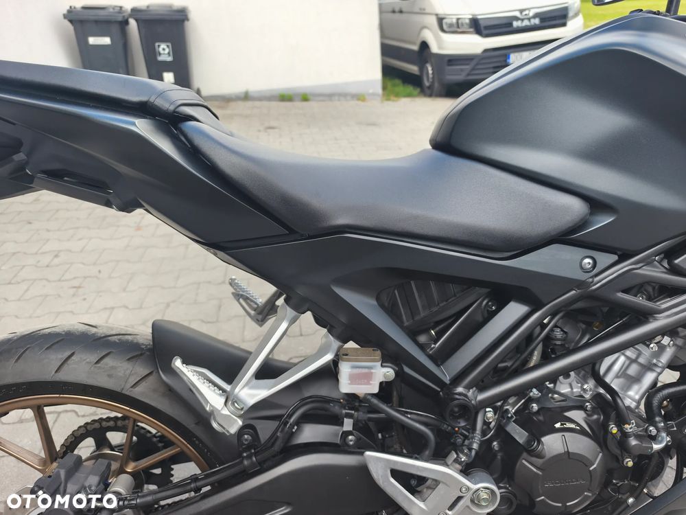 Honda CB - 22