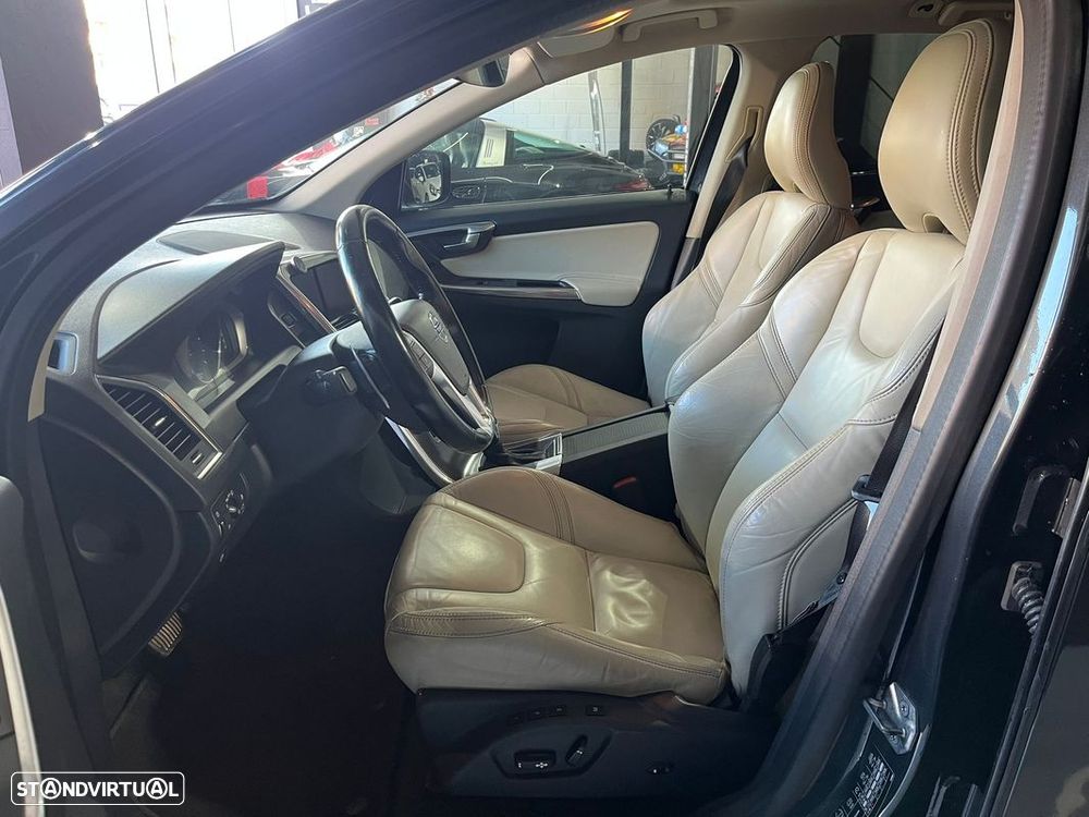 Volvo XC 60 2.0 D4 R-Design Momentum Geartronic - 10