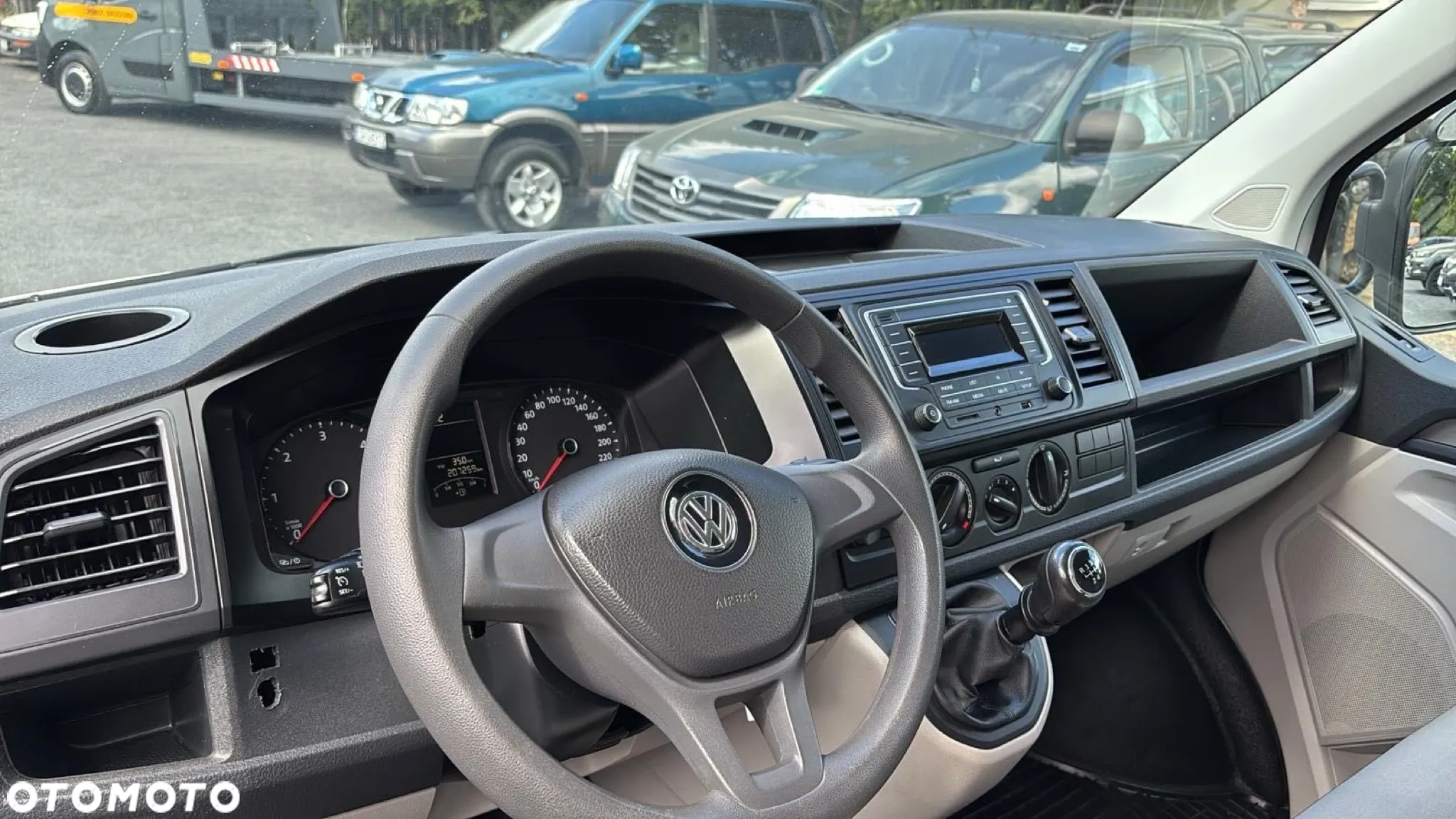 Volkswagen Transporter T6 - 6