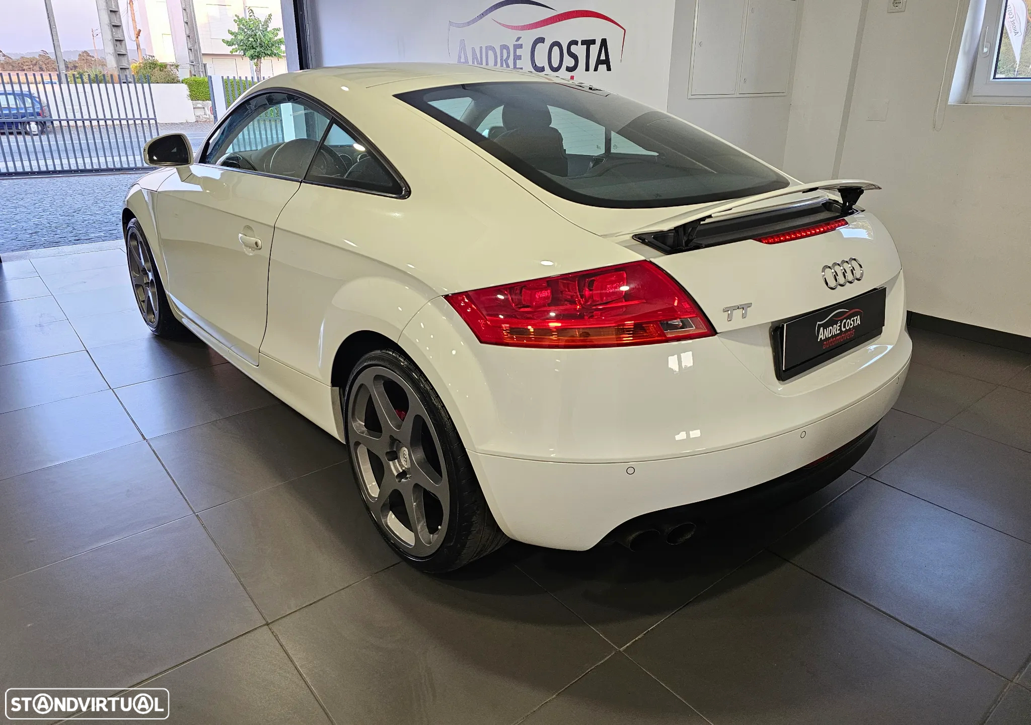 Audi TT Coupé 1.8 TFSI S-line - 4