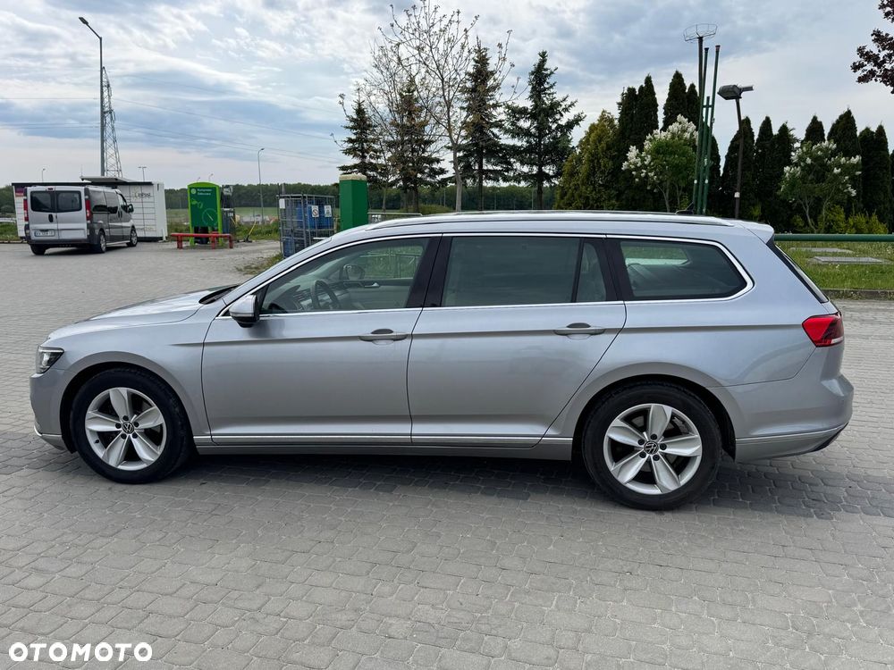 Volkswagen Passat - 10