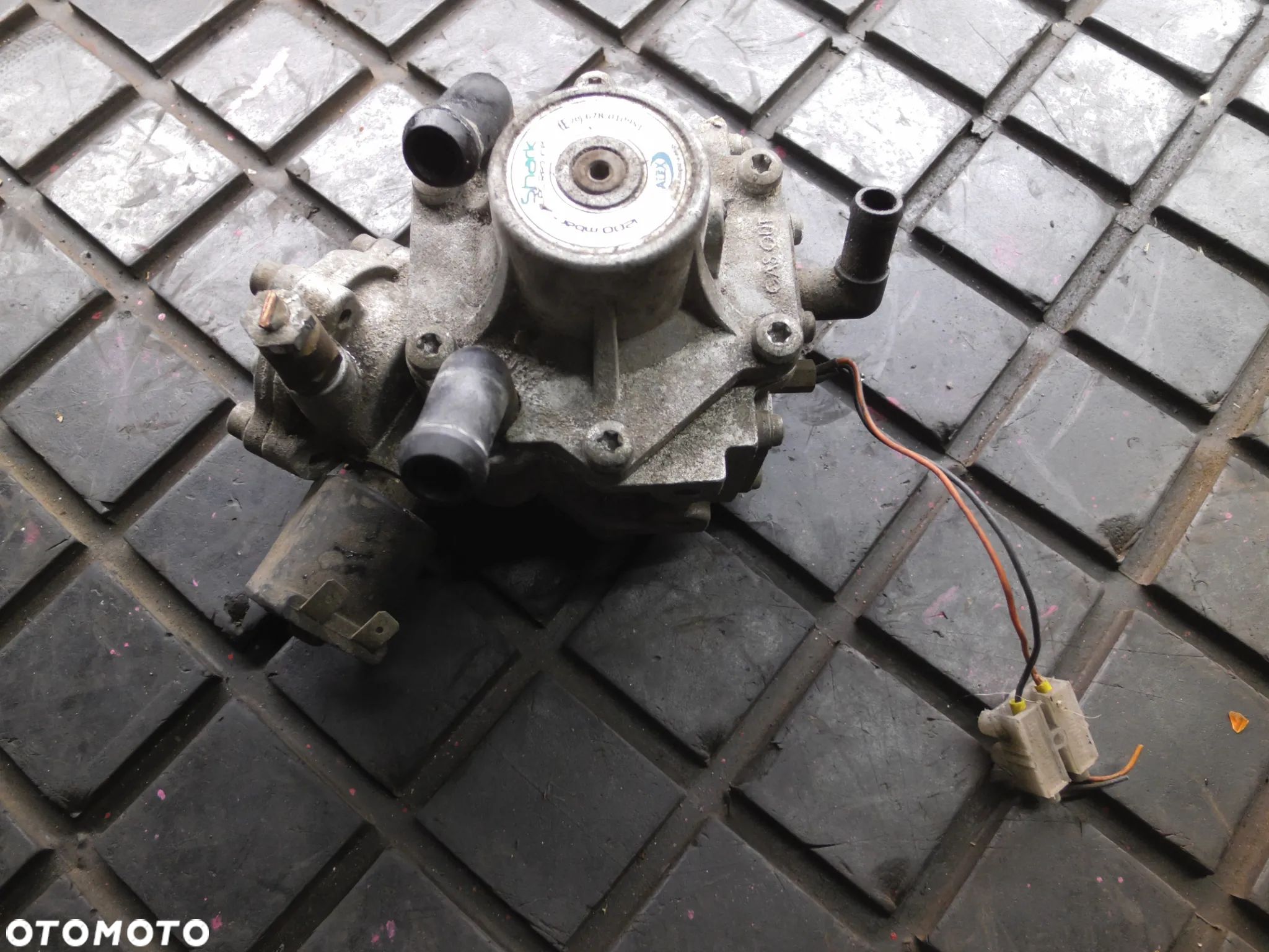 PAROWNIK REDUKTOR GAZU LPG 67R-010951 SHARK - 1