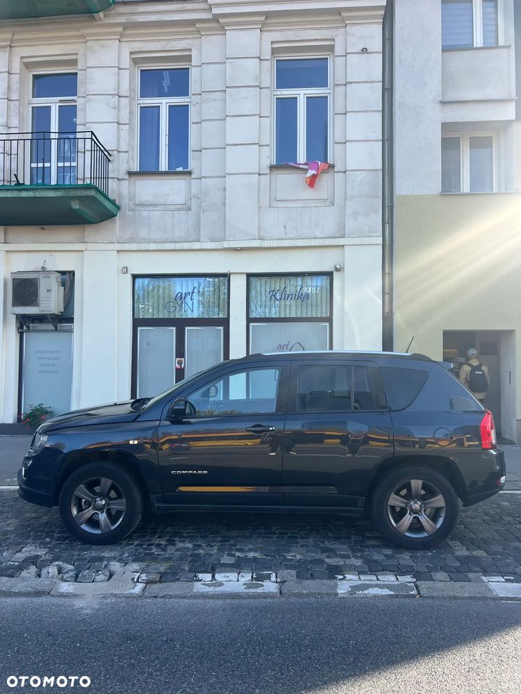 Jeep Compass 2.0 4x2 North - 10