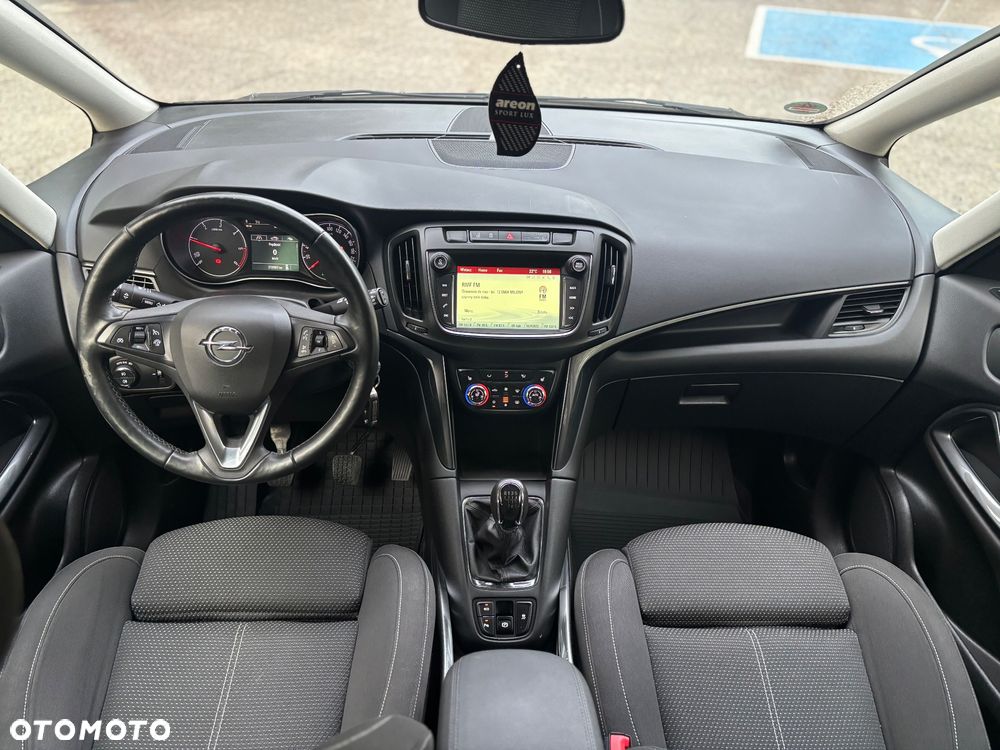 Opel Zafira - 13