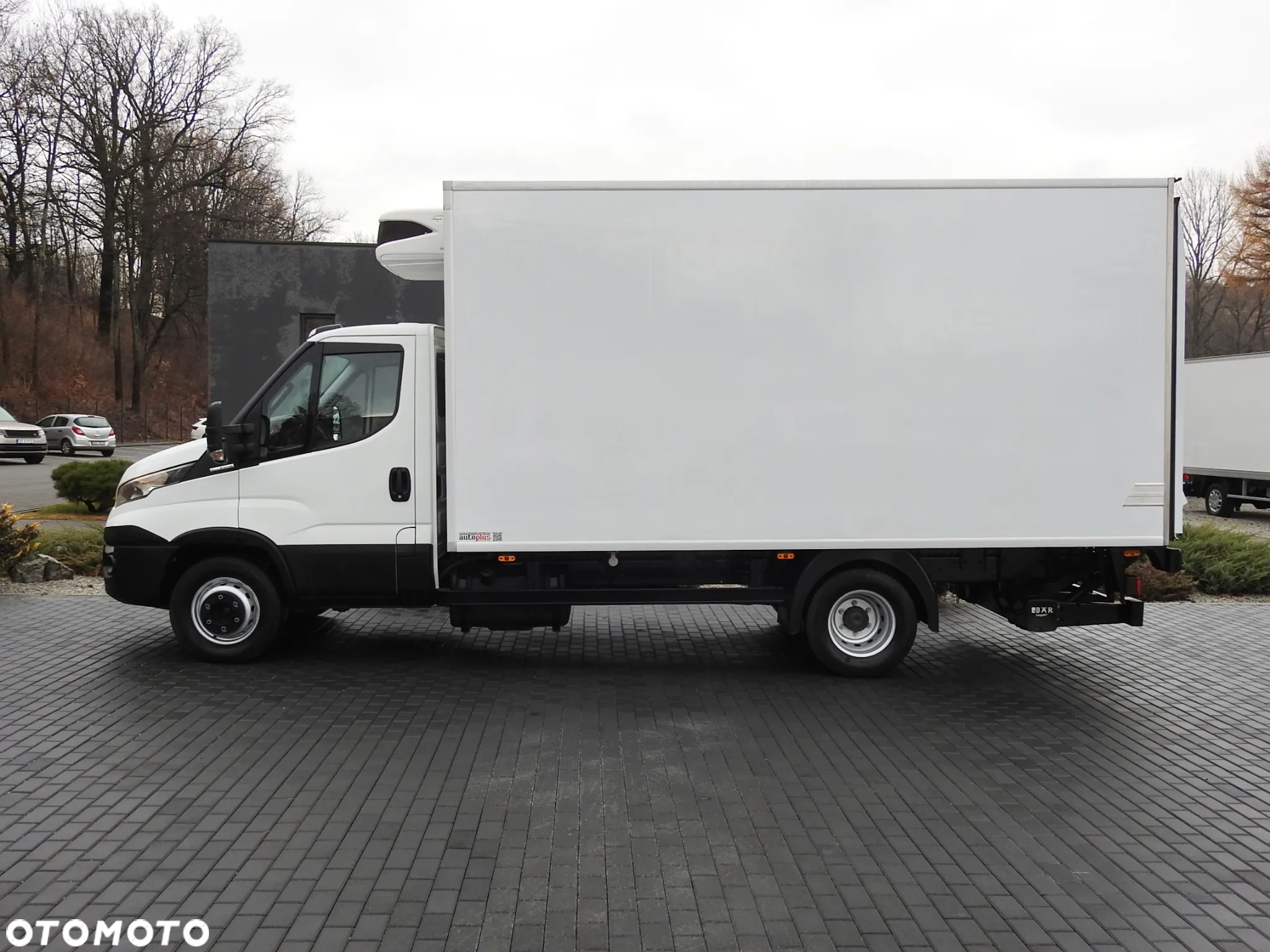 Iveco DAILY 70C17 CHŁODNIA 0*C WINDA 9 PALET ZASILANIE 230V TEMPOMAT KLIMATYZACJA PNEUMATYKA AUTOMAT HI-MATIC BLIŹNIACZE KOŁA 170KM [ 105235 ] - 10