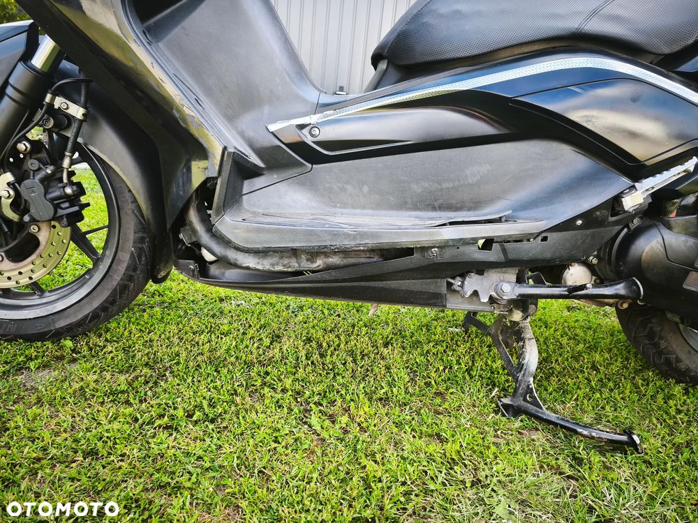 Yamaha X-max - 10