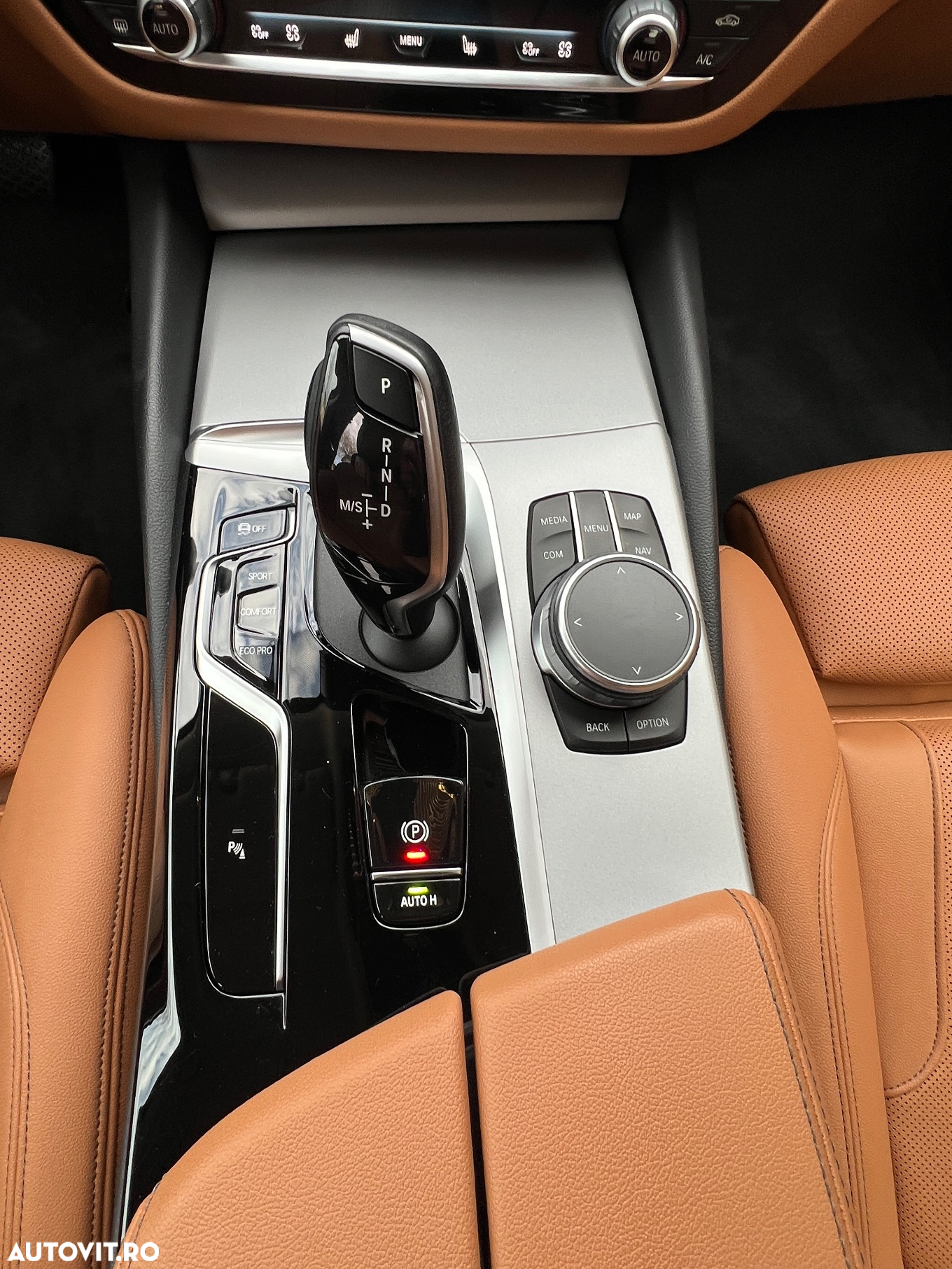 BMW Seria 5 520d Efficient Dynamics Edition Aut. Sport Line - 14