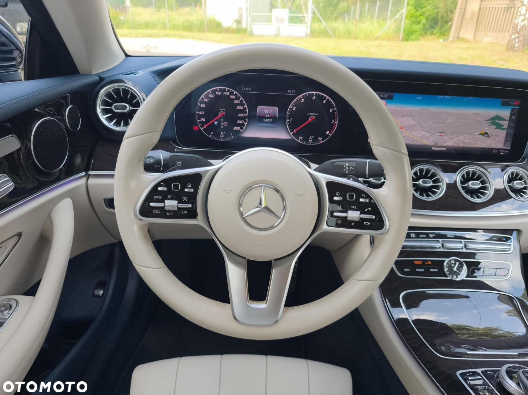 Mercedes-Benz Klasa E - 14