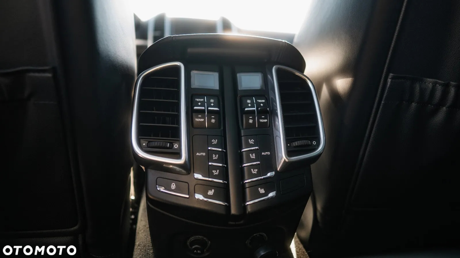 Porsche Cayenne Turbo S Tiptronic S - 18