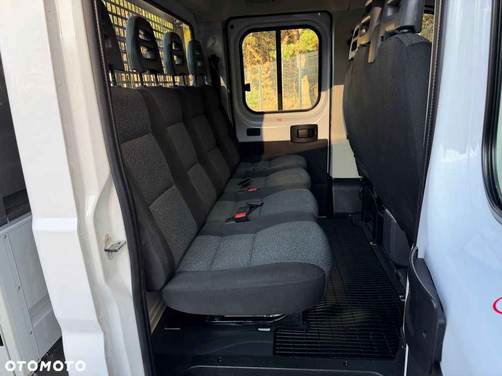 Fiat Ducato Maxi Doka 7 osób / Skrzynia 3.3m / Wzmocniony Koła 16'' / Podwójne resory / Ładowność 1285kg / Bogate wyposażenie / Serwisowany / FV23% / Salon PL - 33