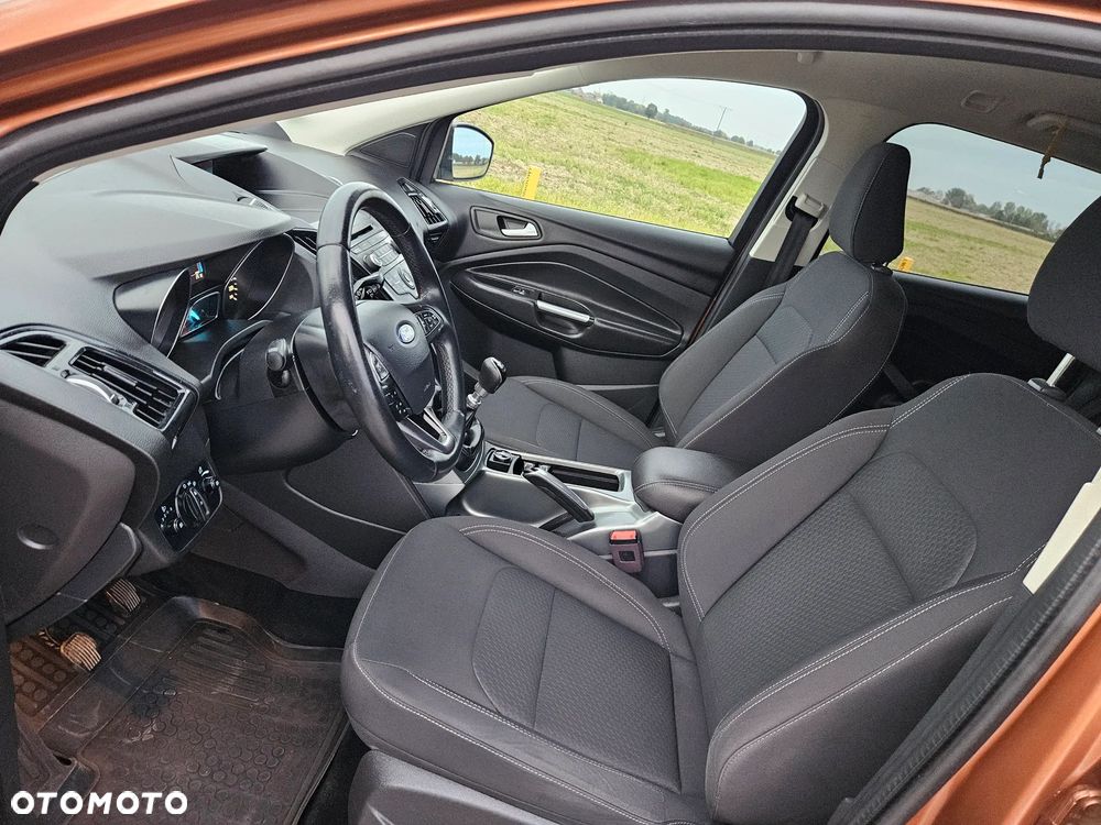 Ford Kuga - 15
