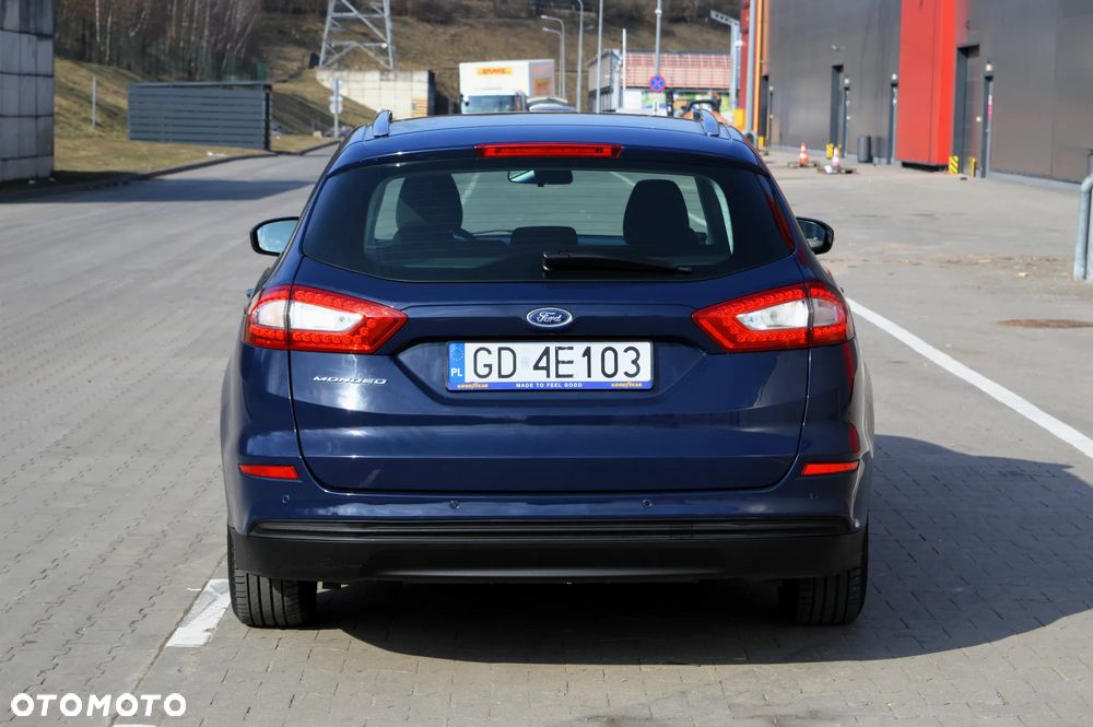 Ford Mondeo 2.0 TDCi Titanium PowerShift - 28