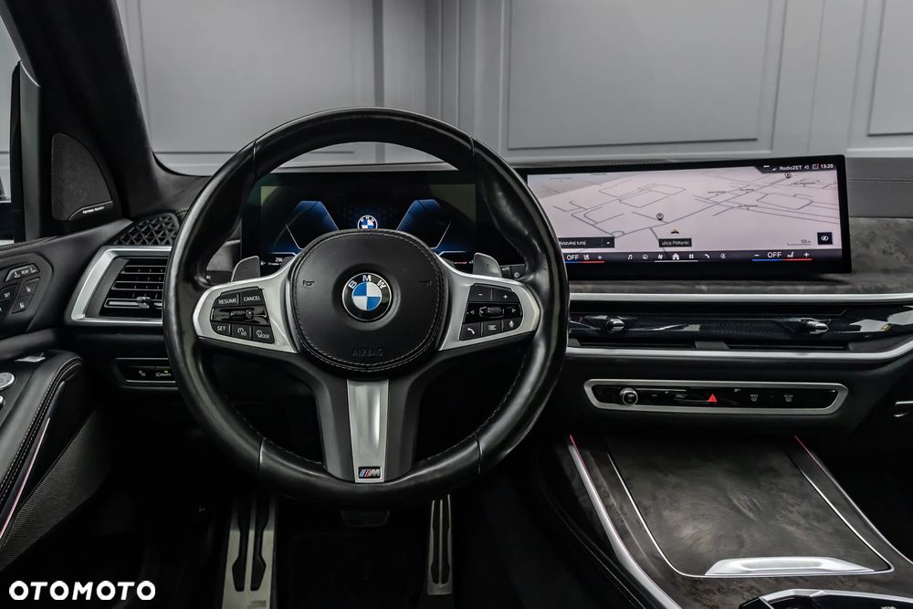 BMW X7 xDrive40d mHEV - 23
