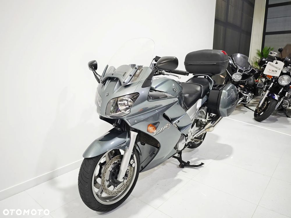 Yamaha FJR - 3